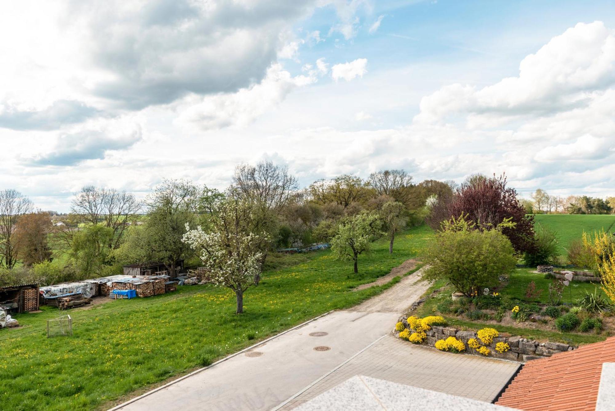 Apartamento Arnold Laubbach Ostrach Exterior foto